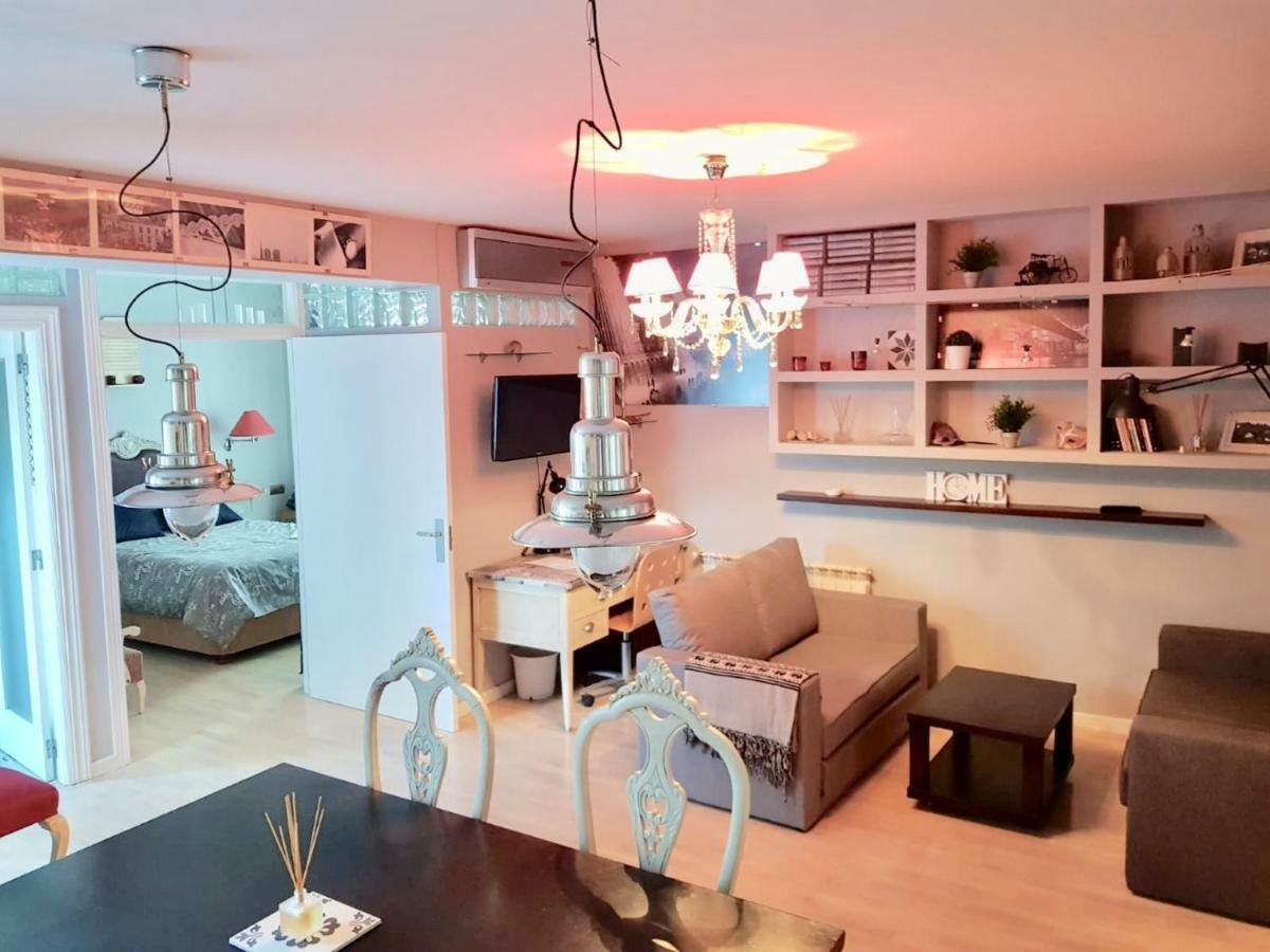 Apartamento San Quirce - Centrico Y Reformado- Wifi Y Netflix Valladolid Eksteriør billede